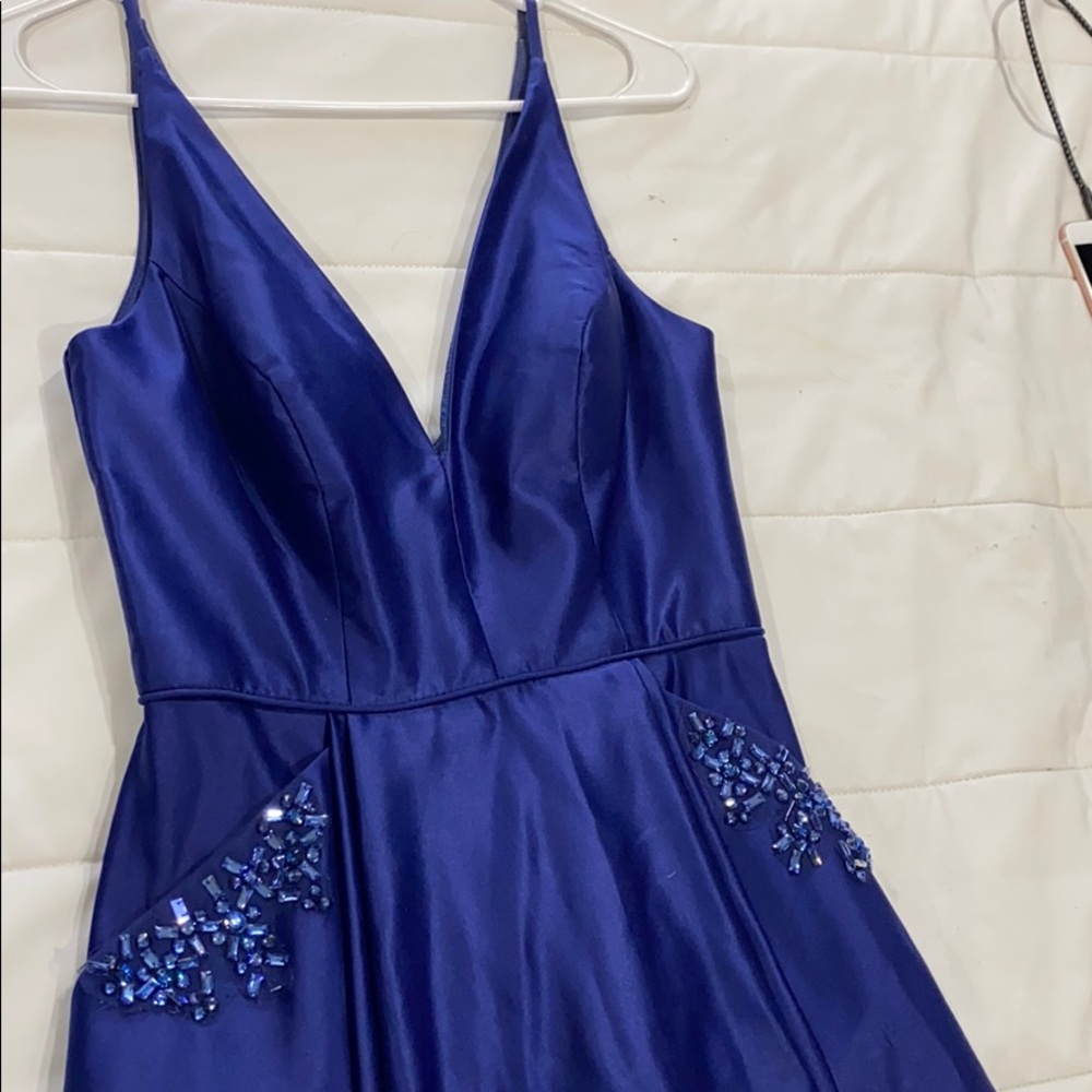 Prom dress - Picture 3 of 5